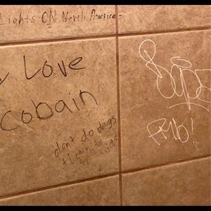 Meet your Posher, Damon